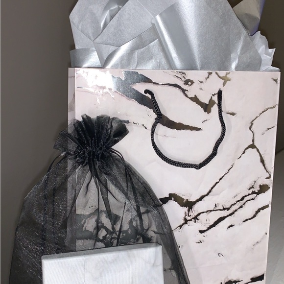 18K WHITE GOLD OVER SILVER TENNIS CHAIN - Picture 3 of 3